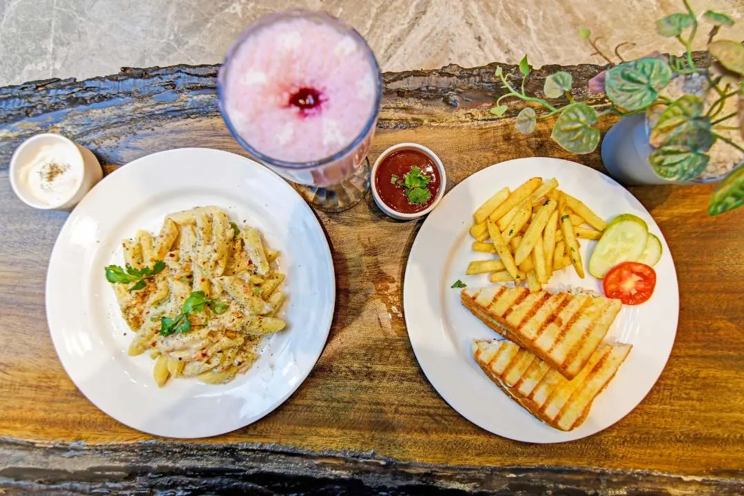 Dining & Refreshments 3