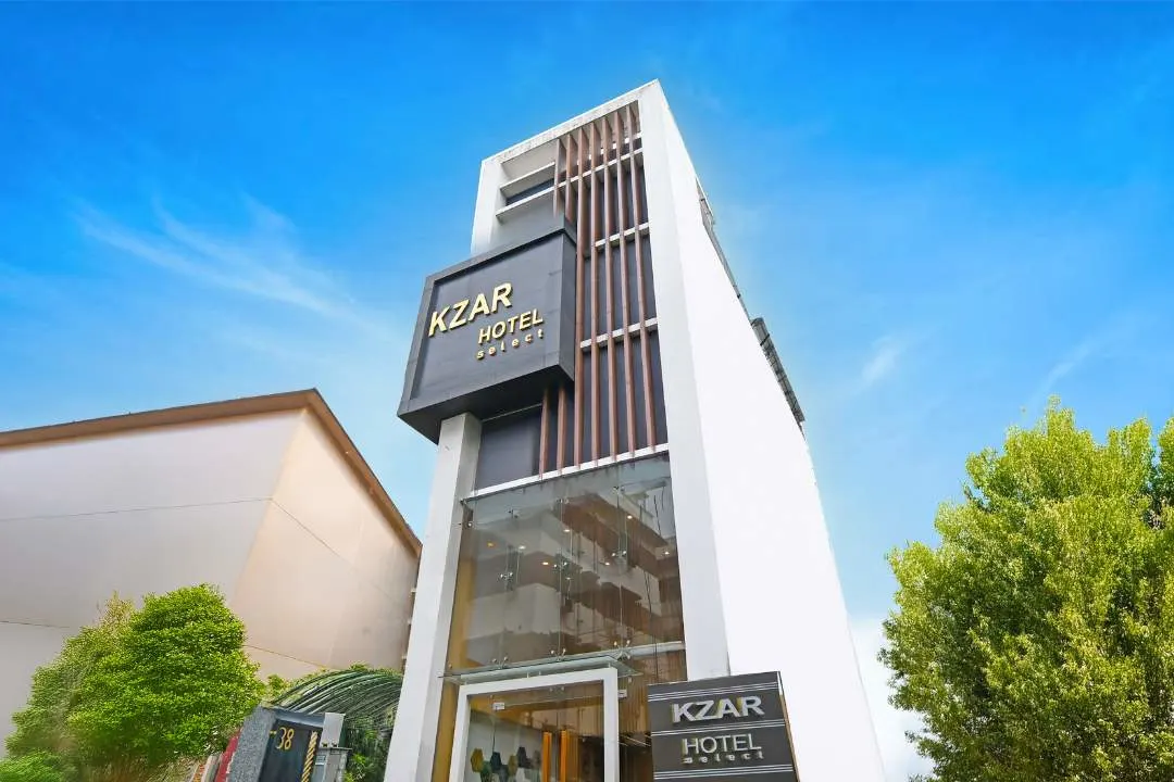 Facade-4