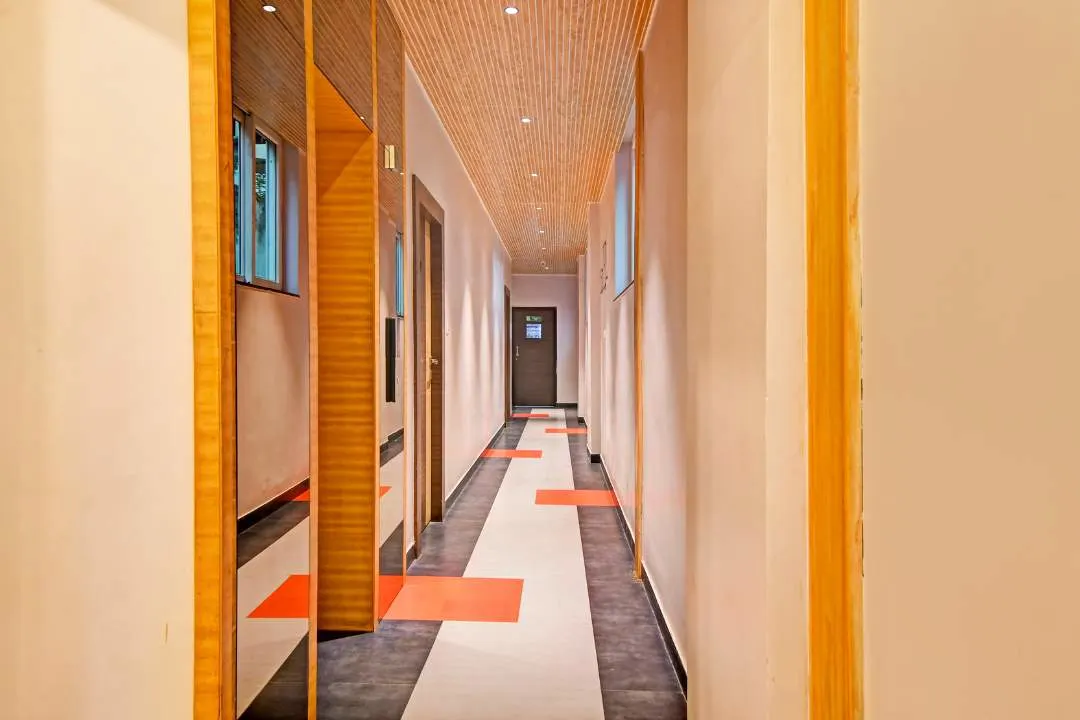 Lobby 3